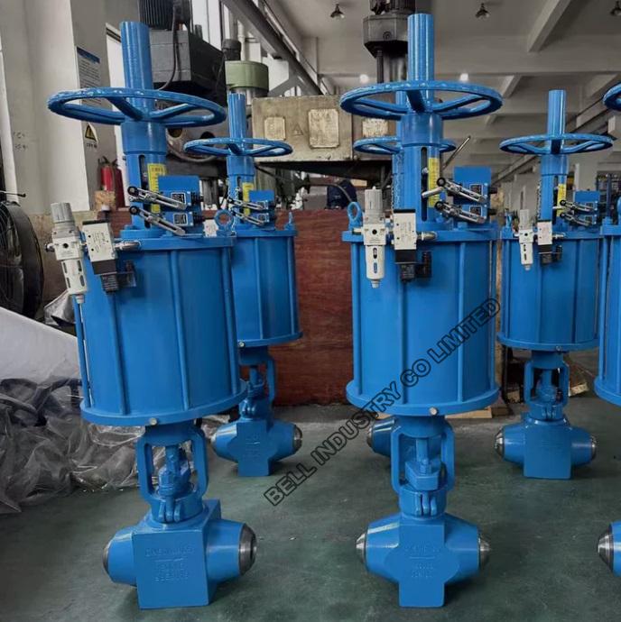 PN420 Pneumatic Actuated Pressure Seal Globe Valve High Pressure